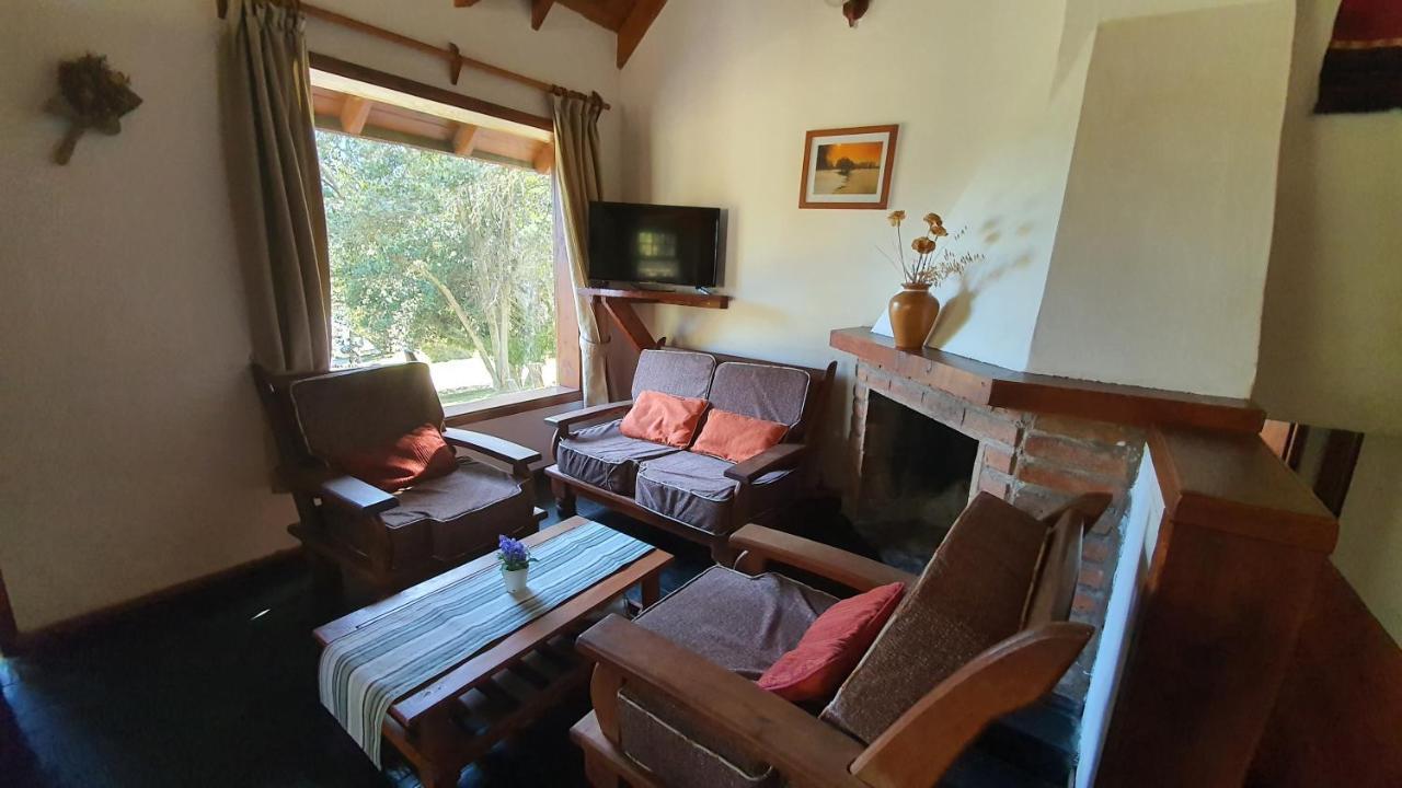 Cabanas & Aparts Lancuyen, Villa De Montana Вила ла Ангостура Екстериор снимка
