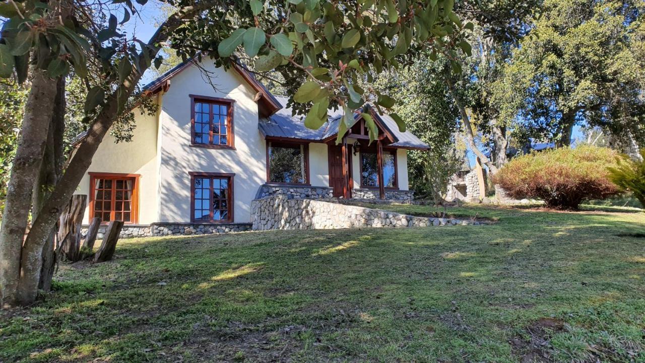 Cabanas & Aparts Lancuyen, Villa De Montana Вила ла Ангостура Екстериор снимка