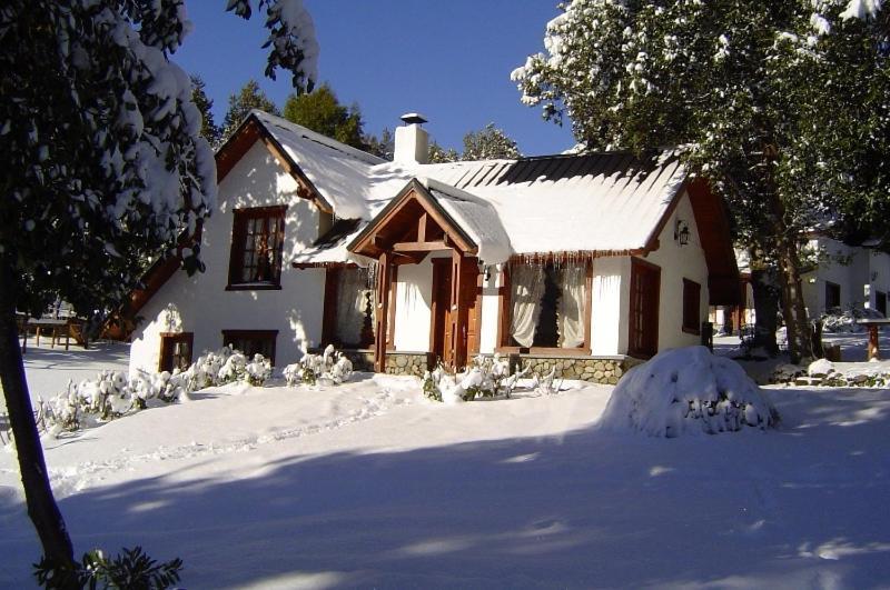 Cabanas & Aparts Lancuyen, Villa De Montana Вила ла Ангостура Стая снимка